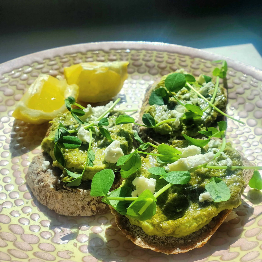 Sweet Pea Pesto Crostini